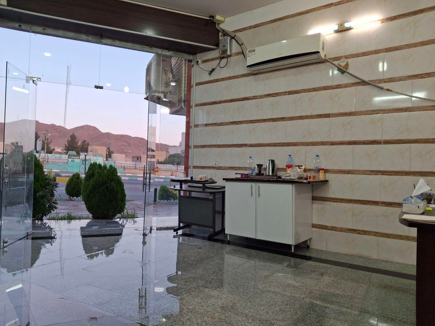 ملک تجاری  مسکونی.اسکلت بتن .زمین ۵۱ متر.|فروش مغازه و غرفه|کوهپایه, |دیوار