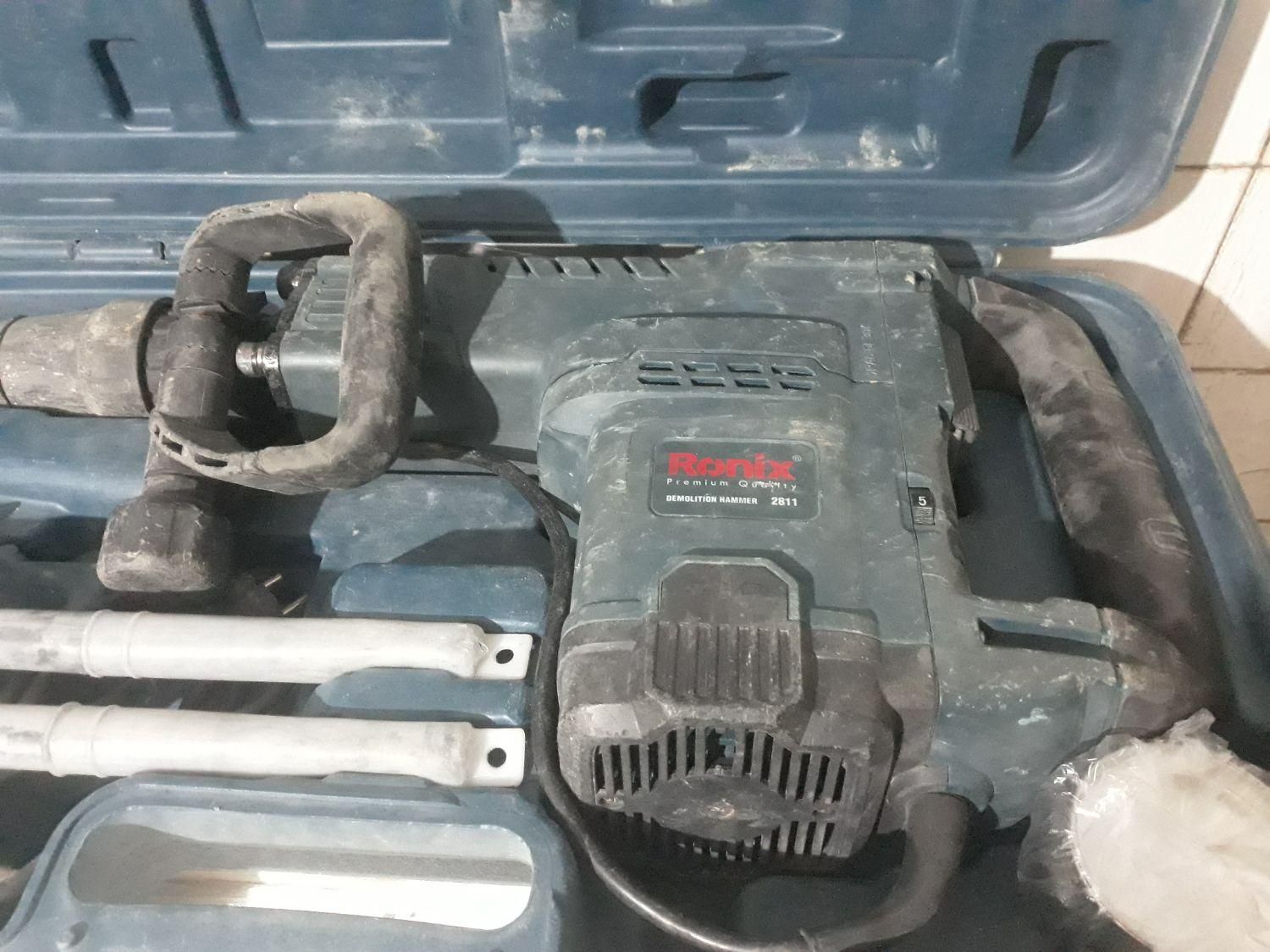 حفرچاه،تخریب ساختمان کلی و جزئی|خدمات پیشه و مهارت|گلپایگان, |دیوار