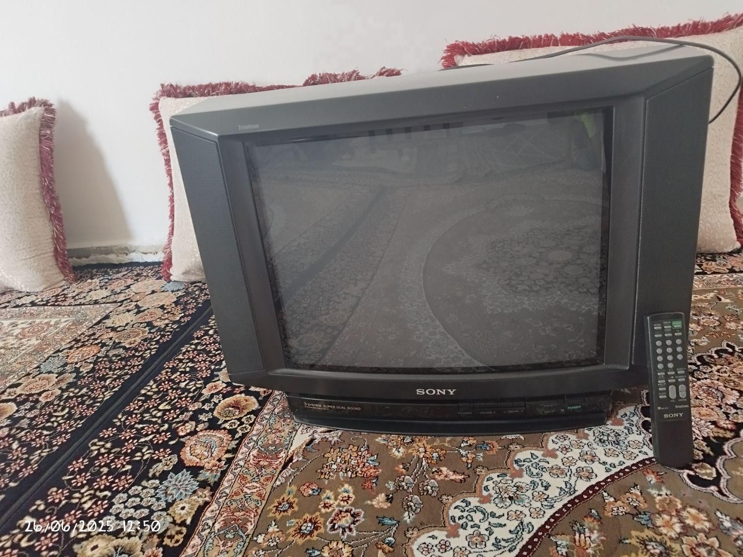 تلویزیون قدیمی سونی|تلویزیون و پروژکتور|سنندج, |دیوار