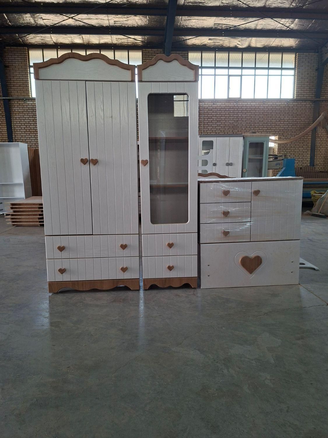 مدل قلبی|تخت و سرویس خواب|قم, بکایی|دیوار