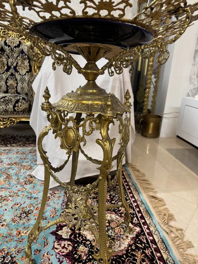 میوه خوری برنج پایه دار کنار سالنی|ظروف سرو و پذیرایی|تهران, مینای شمالی (مخبر)|دیوار