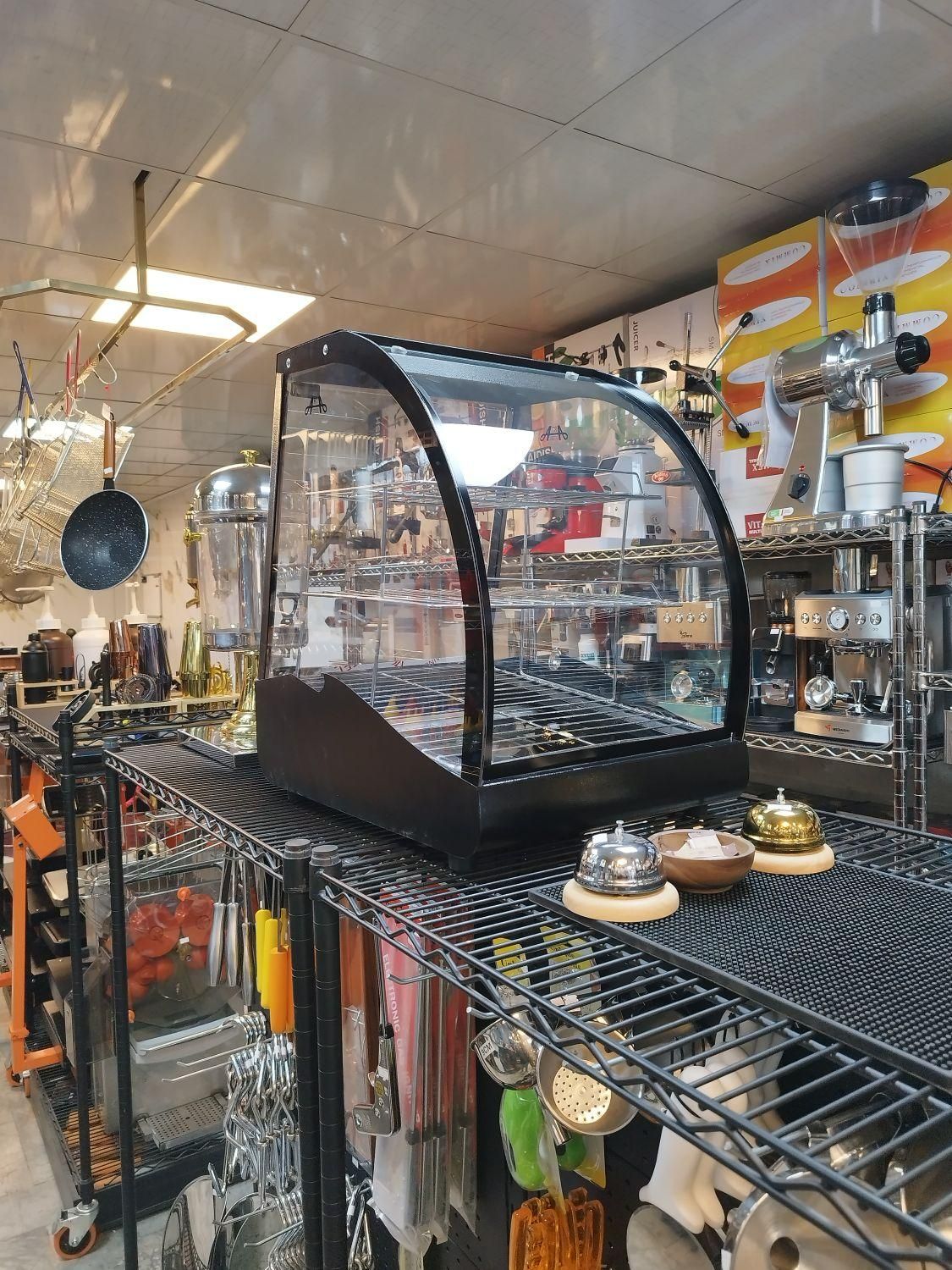 گرم کن گرمکن پیراشکی ویترین شوکیک گرم|کافی‌شاپ و رستوران|تهران, جوانمردان (اندیشه)|دیوار