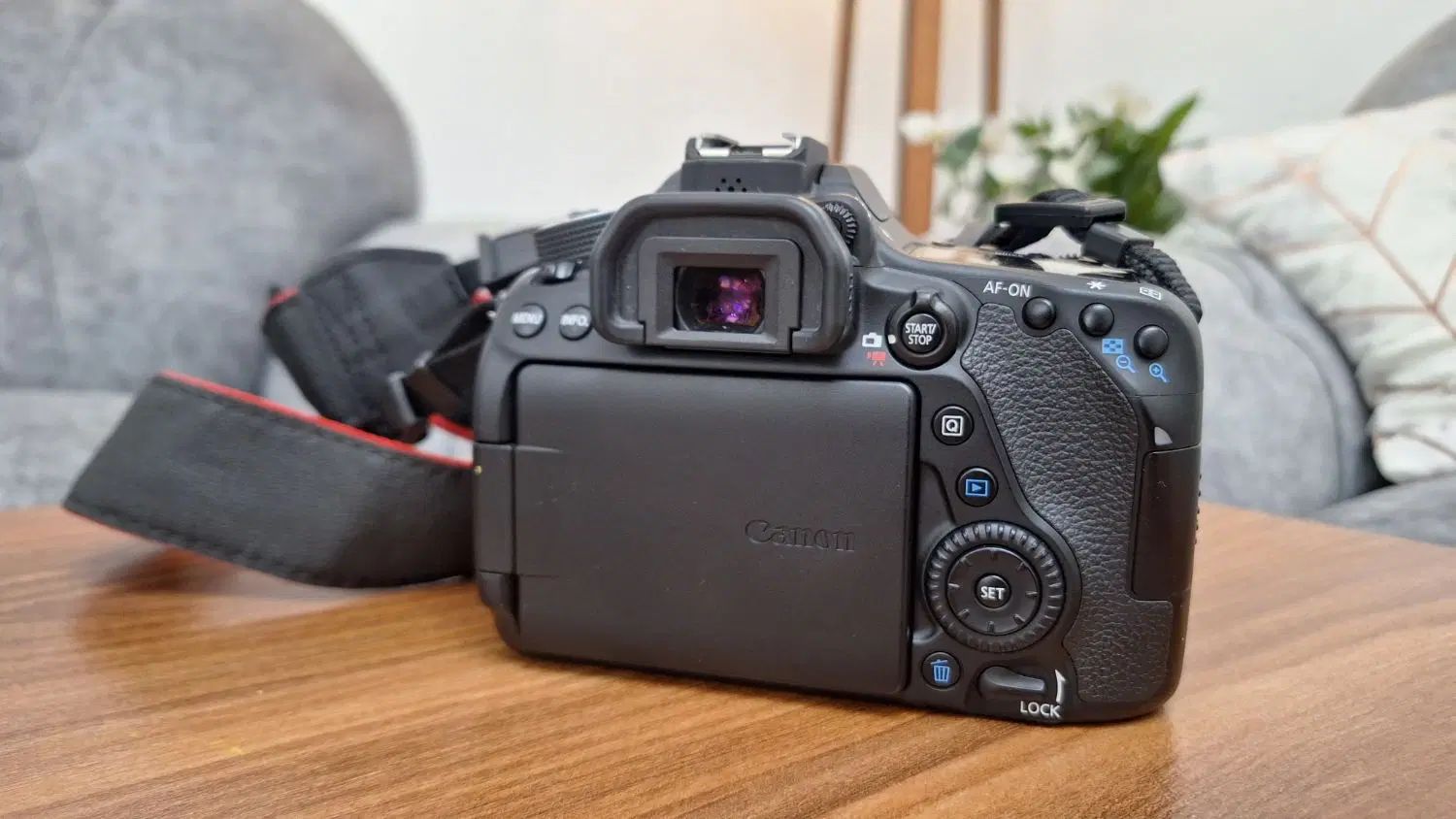 فروش فوری دوربین کانن Canon 80D|دوربین عکاسی و فیلم‌برداری|رشت, گلسار|دیوار