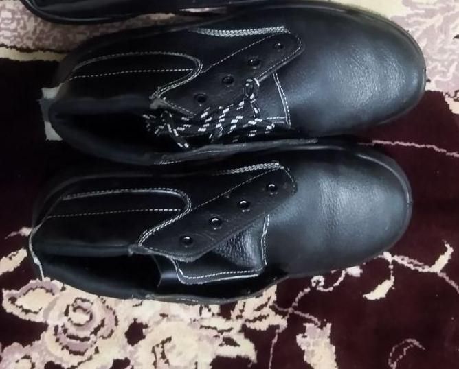 کفش ایمنی|کیف، کفش، کمربند|شوشتر, |دیوار