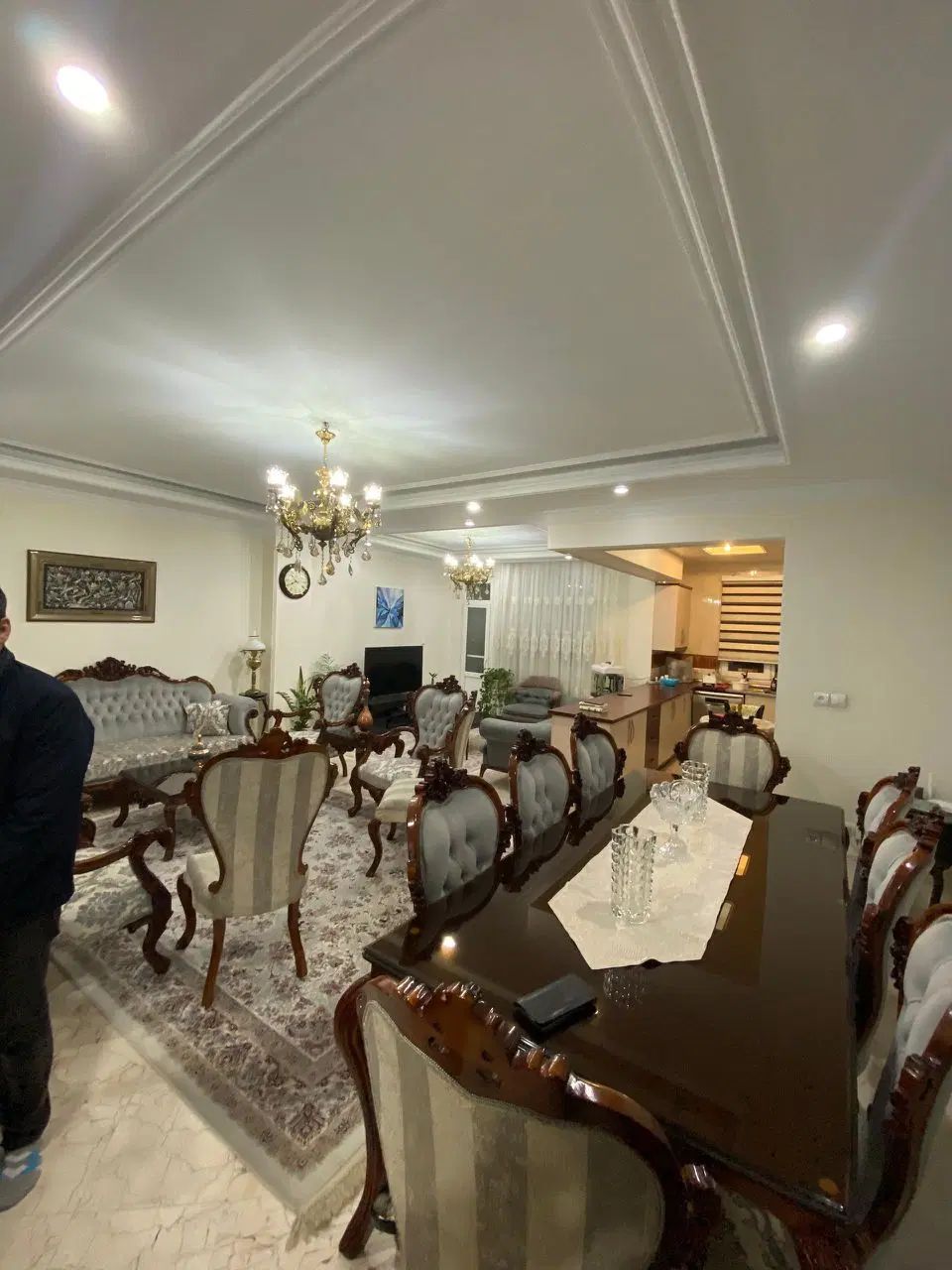 ۶۸ متر ۲ خواب طبقه روی همکف با پارکینگ فردوس غرب|فروش آپارتمان|تهران, ارم|دیوار