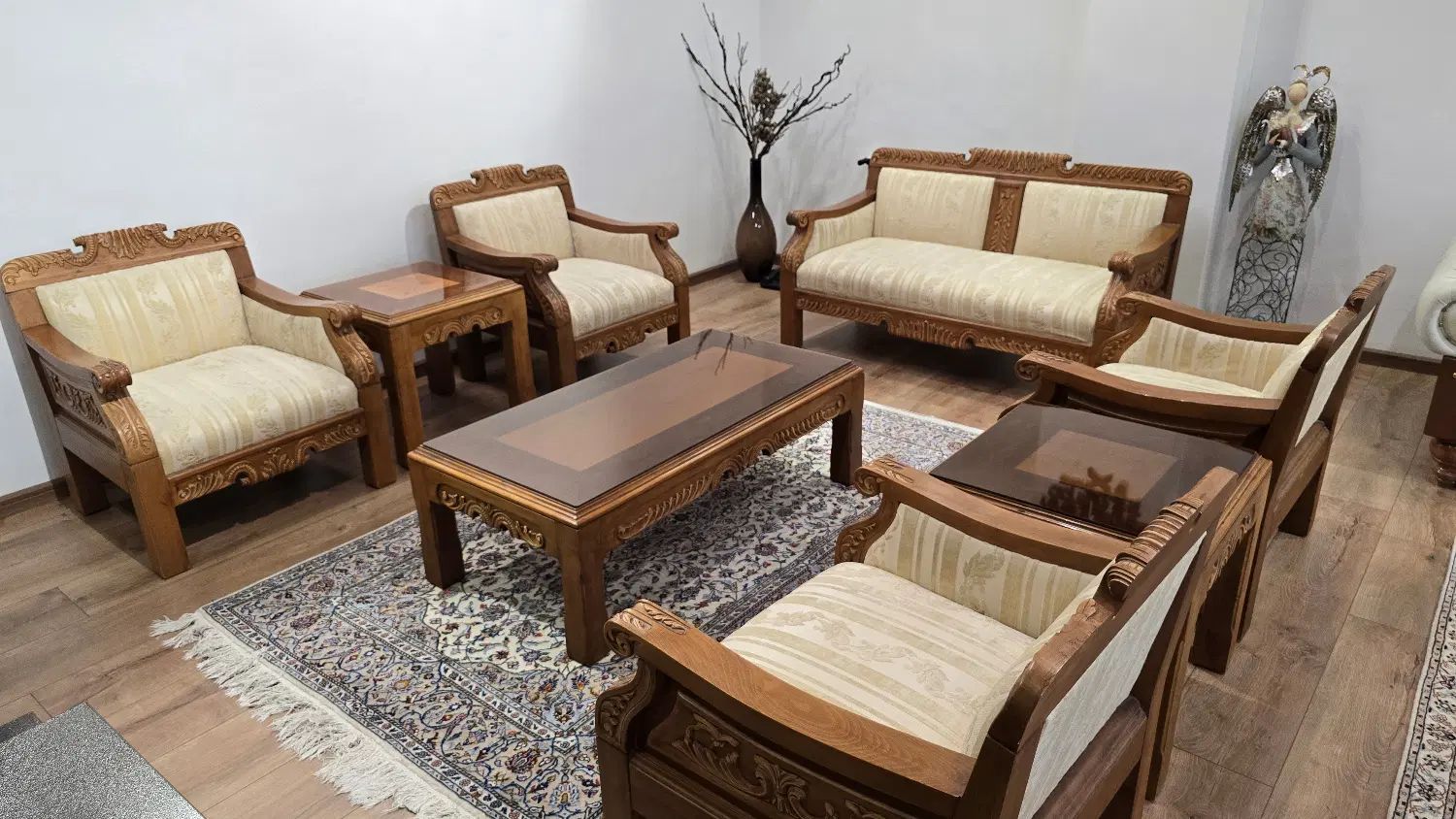 مبل نئو کلاسیک چوب گردو و ناهارخوری ساده تمام گردو|مبلمان خانگی و میز عسلی|تهران, ونک|دیوار