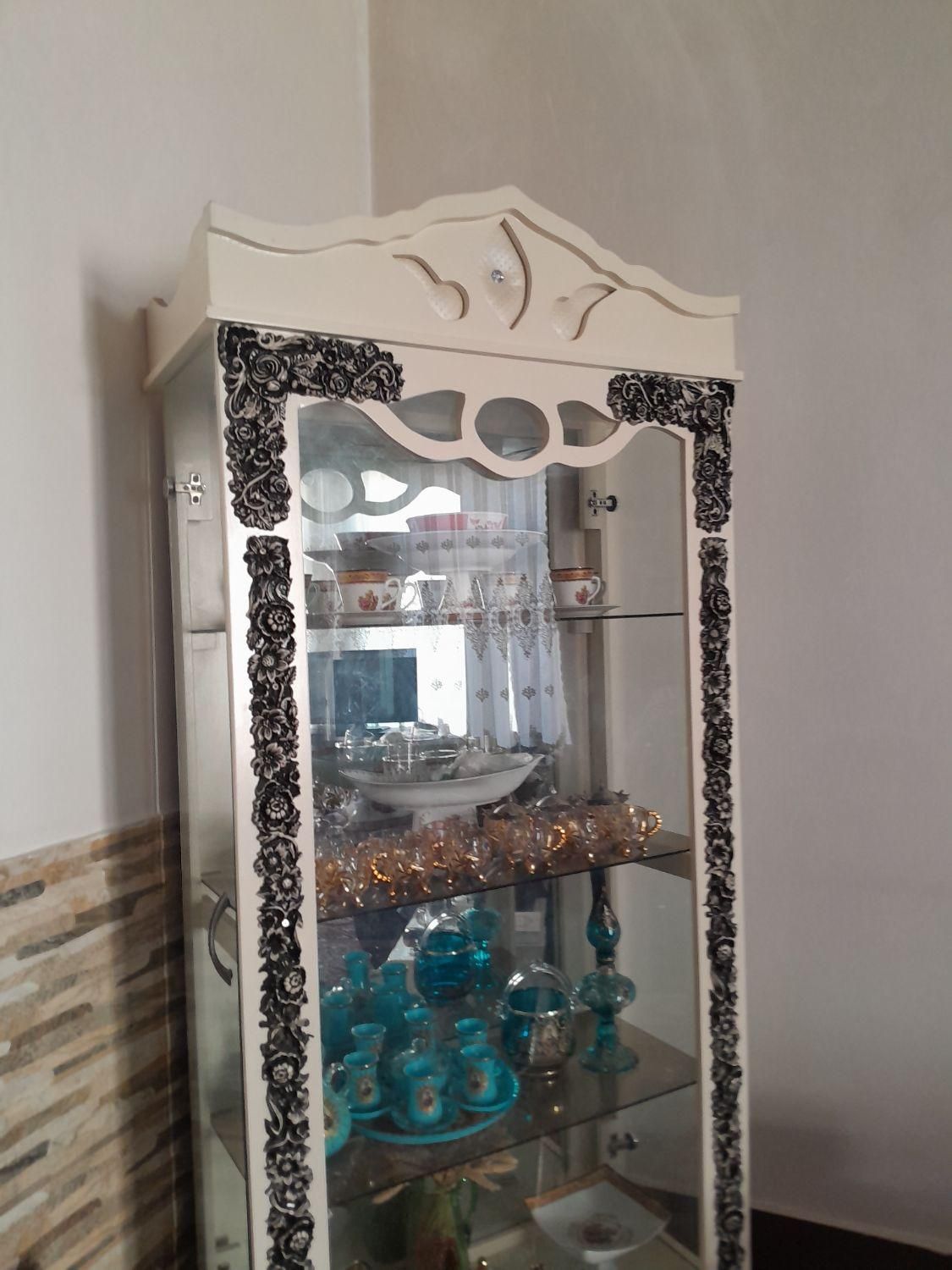 یک عددبوفه منبط کاری شده درحدنو|بوفه، ویترین، کنسول|اردبیل, |دیوار