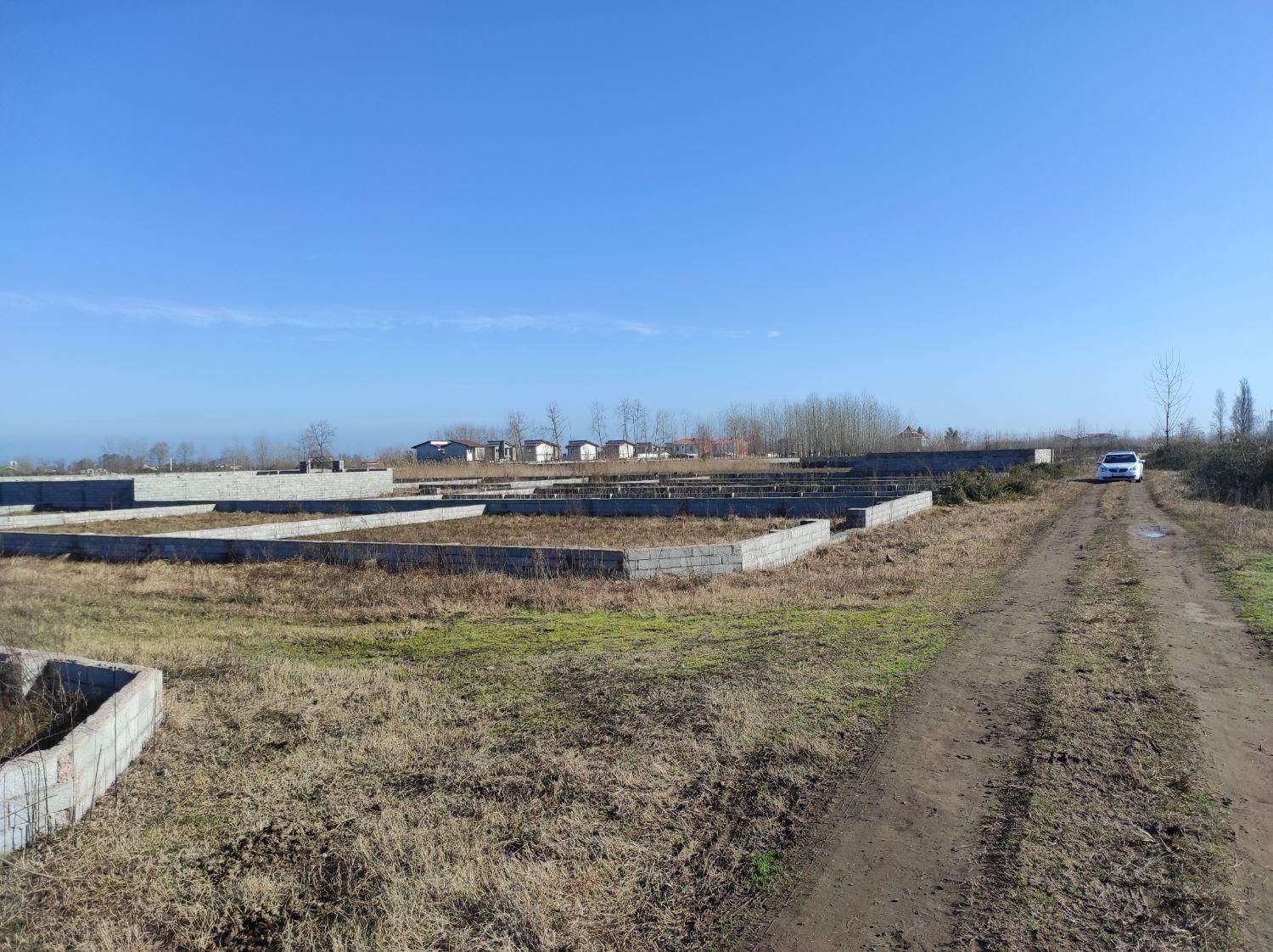 فروش قطعه 185 متری اقسا*طی با سیماک معتبر و utm|فروش زمین و ملک کلنگی|لاهیجان, قیام|دیوار