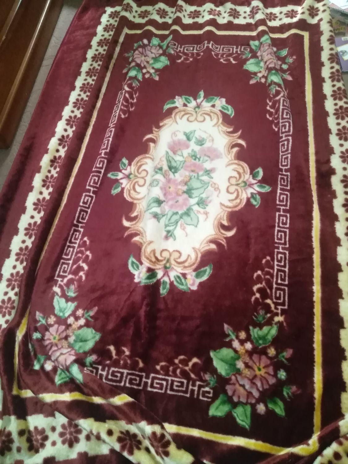 پتو دو نفره دو عدد|رختخواب، بالش، پتو|لاهیجان, آهندان|دیوار