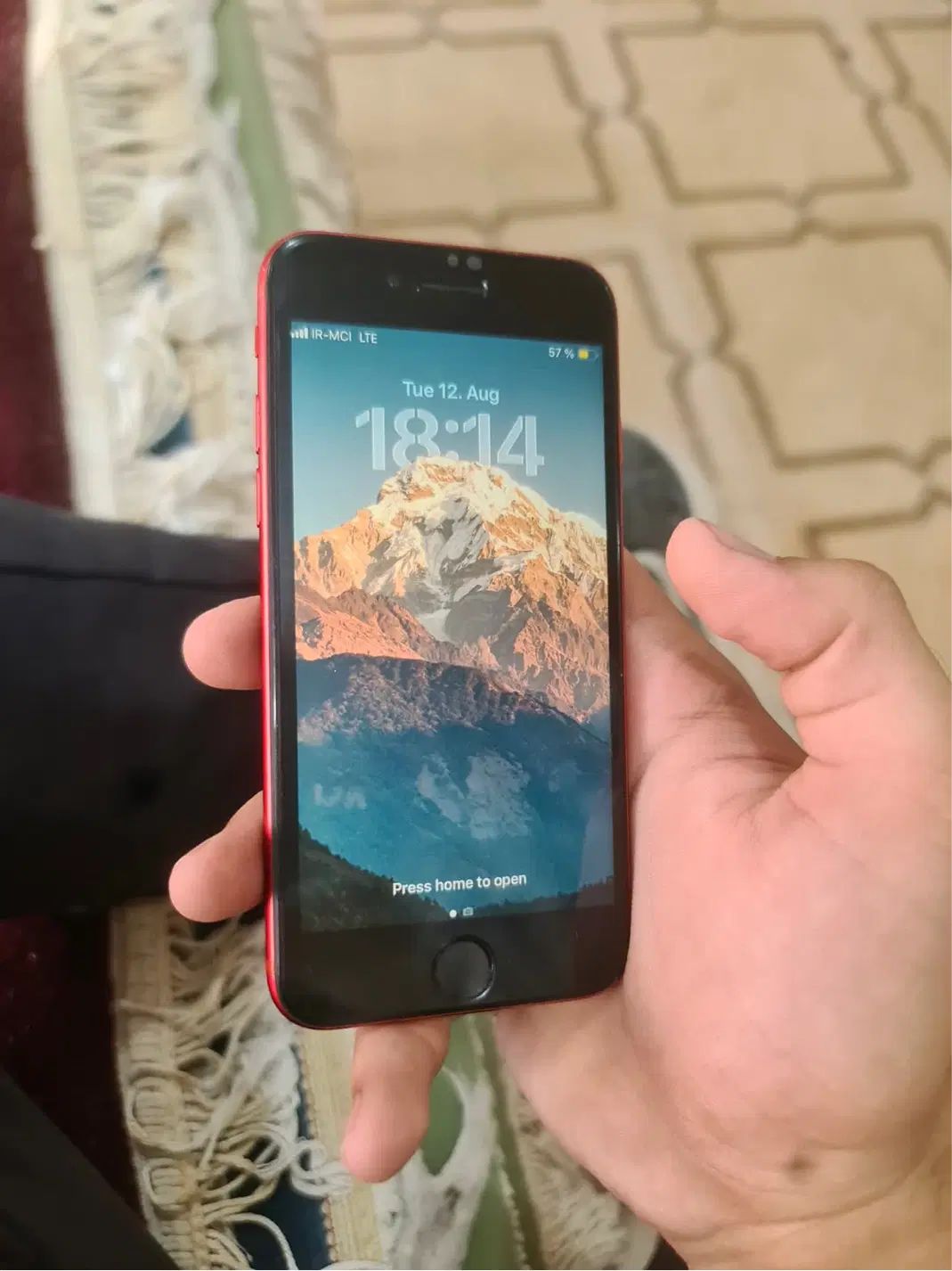 iPhone SE 2020 128 Gb|موبایل|اصفهان, نصرآباد|دیوار