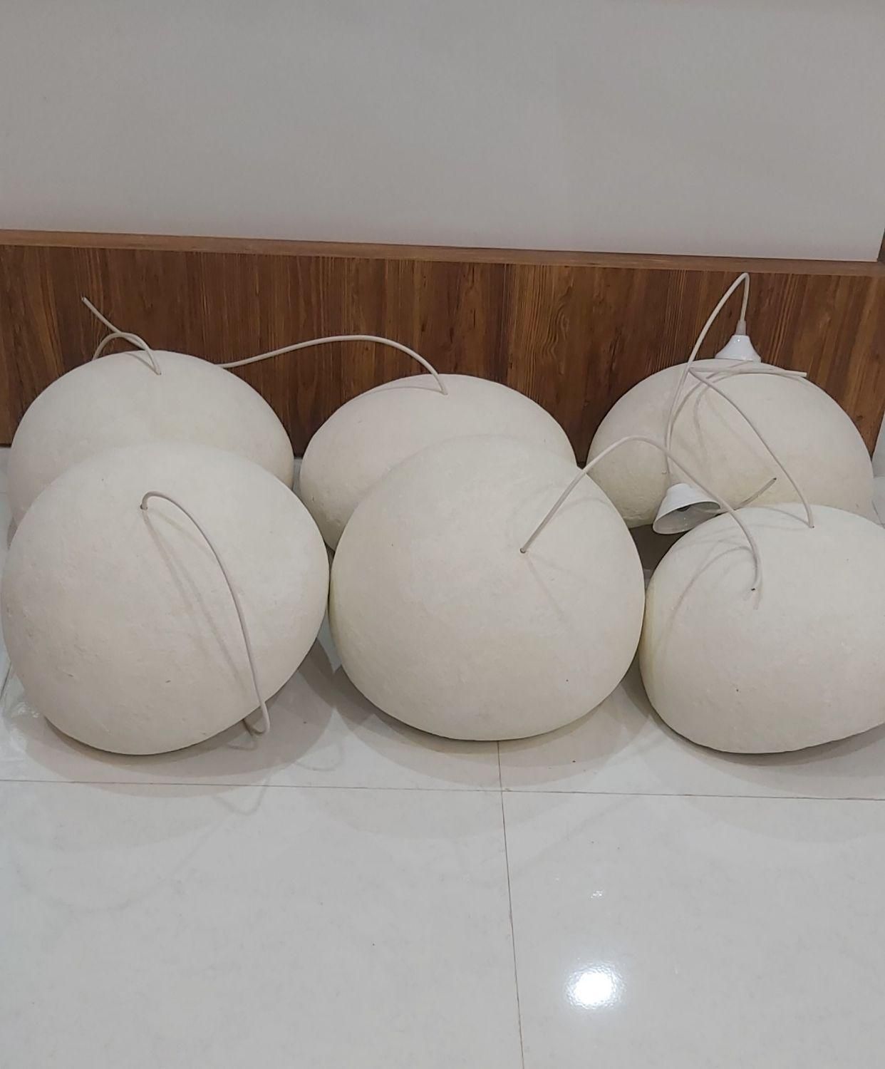 لوستر راگبل|لوستر و چراغ آویز|تهران, آبشار تهران (دریاچه)|دیوار