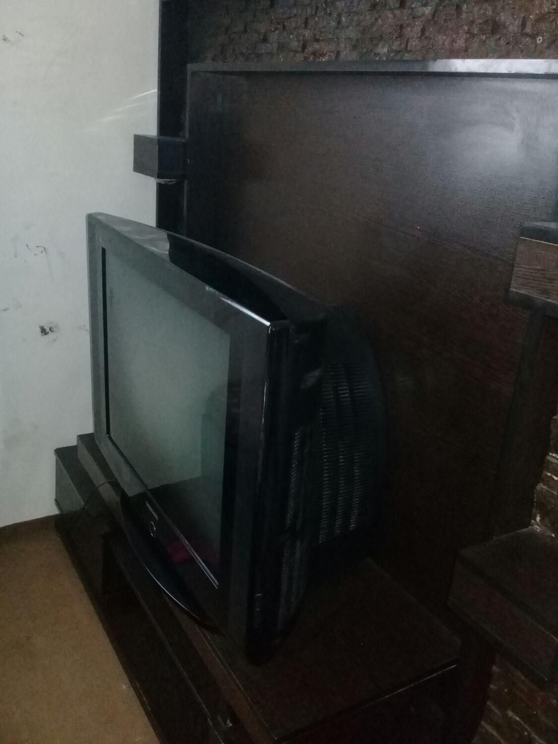 تلویزیون و میز|میز تلویزیون|ماکو, |دیوار