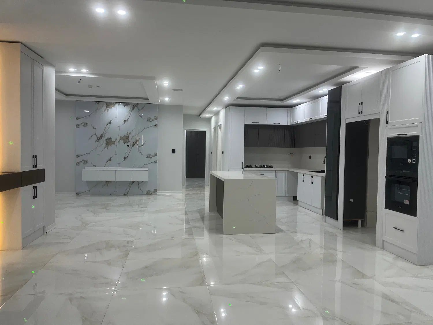 اپارتمان 160متر/ سه خواب/طبقه اول /فول امکانات|فروش آپارتمان|اهواز, زیتون کارمندی|دیوار