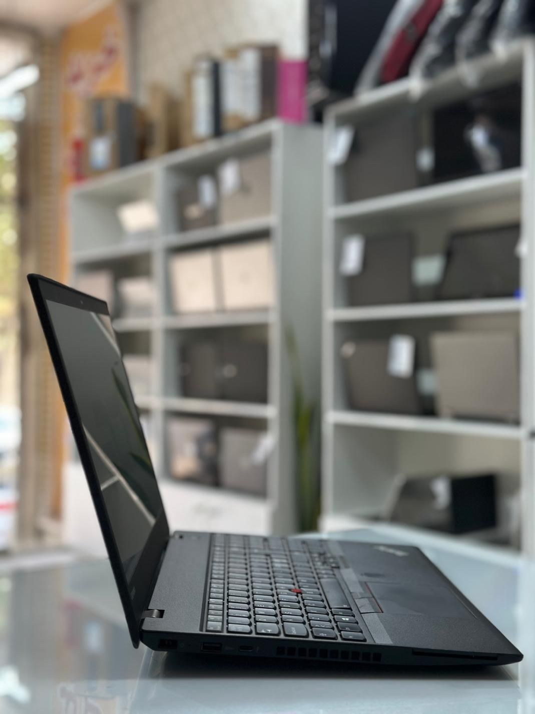 لپ تاپ i7 گرافیکدار لنووp51s رم۱۶ssd(گارانتی کتبی)|رایانه همراه|کاشان, معلم|دیوار