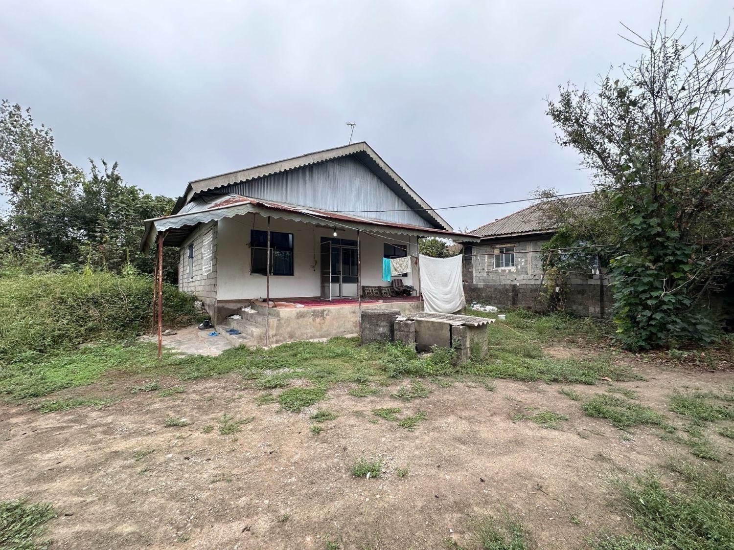 ویلا متراژ ۴۰۰ متر ۱۱۰ متر بنا|فروش خانه و ویلا|شفت, |دیوار