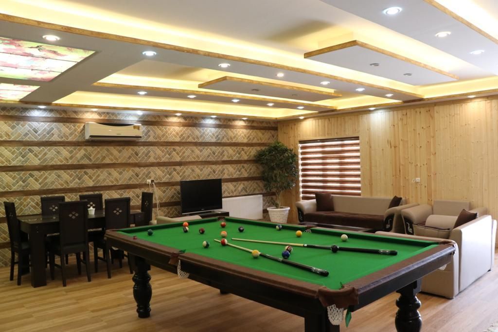 استخر دار حرفه ای|اجارهٔ کوتاهمدت ویلا و باغ|بندر انزلی, معلم|دیوار