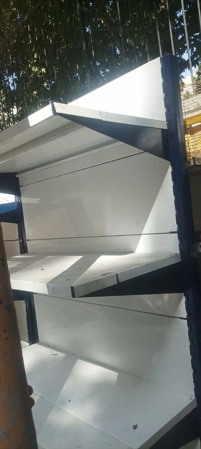 قفسه سوپر مارکتی رنگ سفید ارتفاع ۲در عرض ۹۰و ۷۰|فروشگاه و مغازه|تهران, قیطریه|دیوار