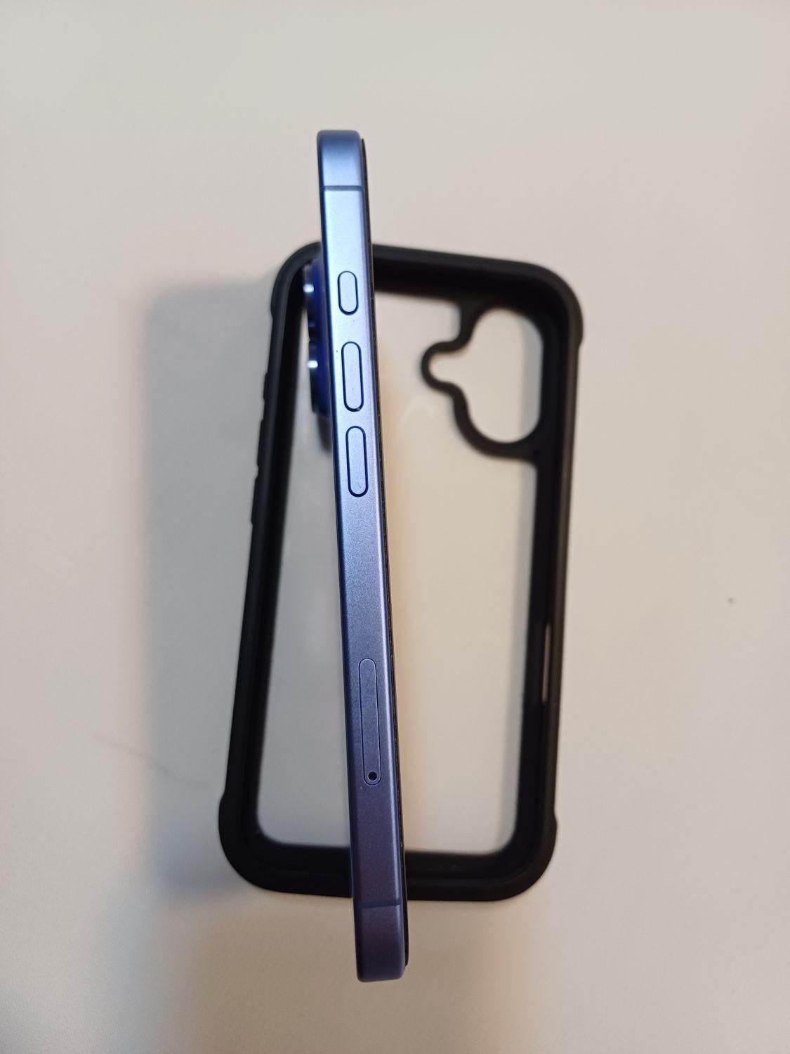 ایفون iPhone 16 با حافظهٔ ۱۲۸ گیگابایت|موبایل|تهران, اسکندری|دیوار