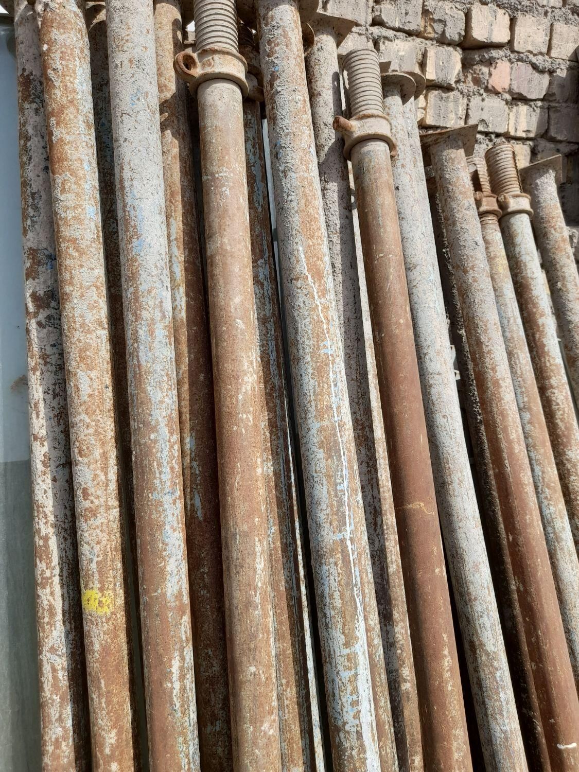 خریدوفروش لوله داربستی بست داربست جک وقالب و...|عمده‌فروشی|رباط‌کریم, صبا باطری|دیوار