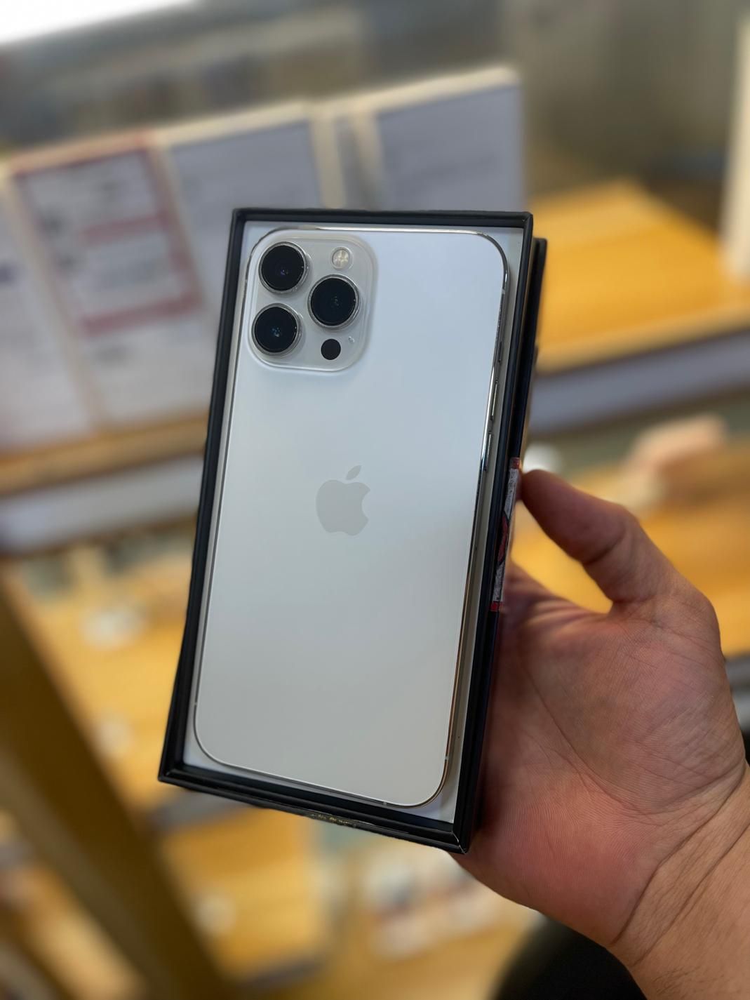 اپل iPhone 13 Pro Max با حافظهٔ ۱ ترابایت|موبایل|تهران, گیشا (کوی نصر)|دیوار