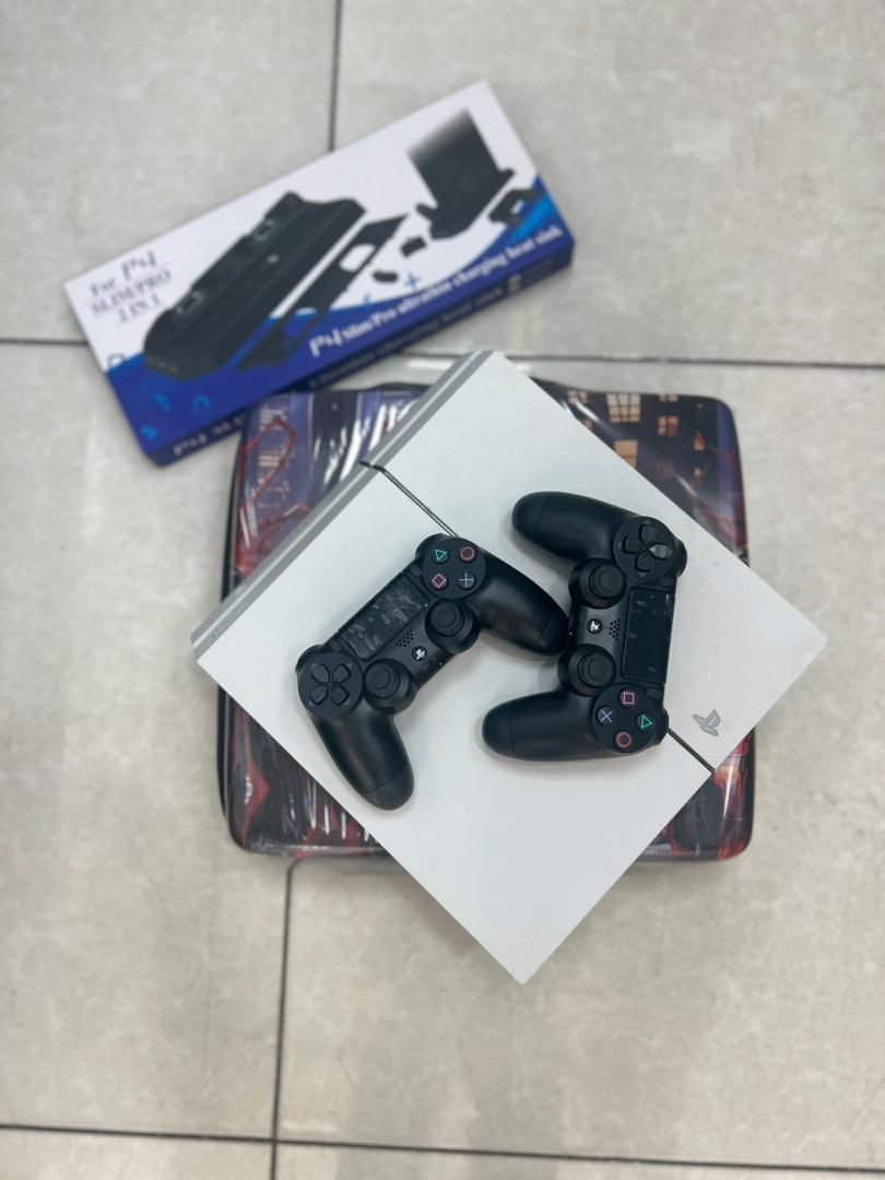 ps4 سفید باندل|کنسول، بازی ویدئویی و آنلاین|تهران, نصرت|دیوار