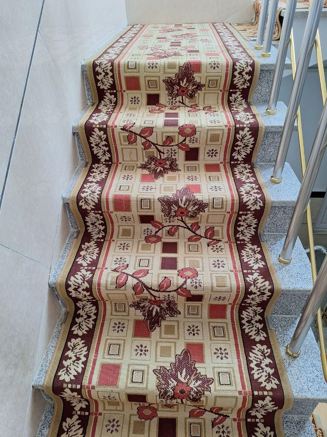 گلیم رو پله در حد نو|گلیم، جاجیم، گبه|قروه, |دیوار