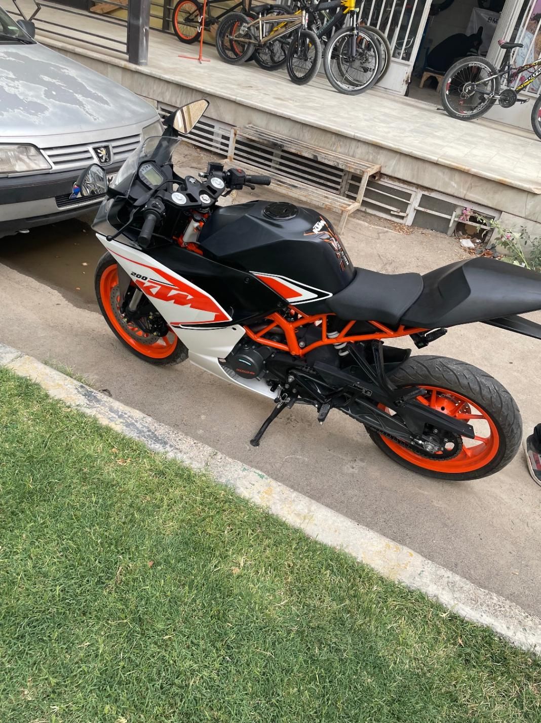 کی تی ام ار سی ۲۰۰  ktm rc200|موتورسیکلت|اصفهان, مرداویج|دیوار