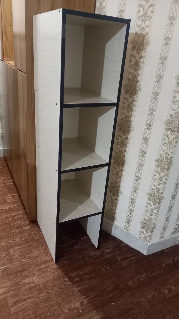 کتابخانه ( قابل استفاده به عنوان‌های دیگر)|کتابخانه، شلف، قفسه‌های دیواری|رشت, کوی مهر|دیوار