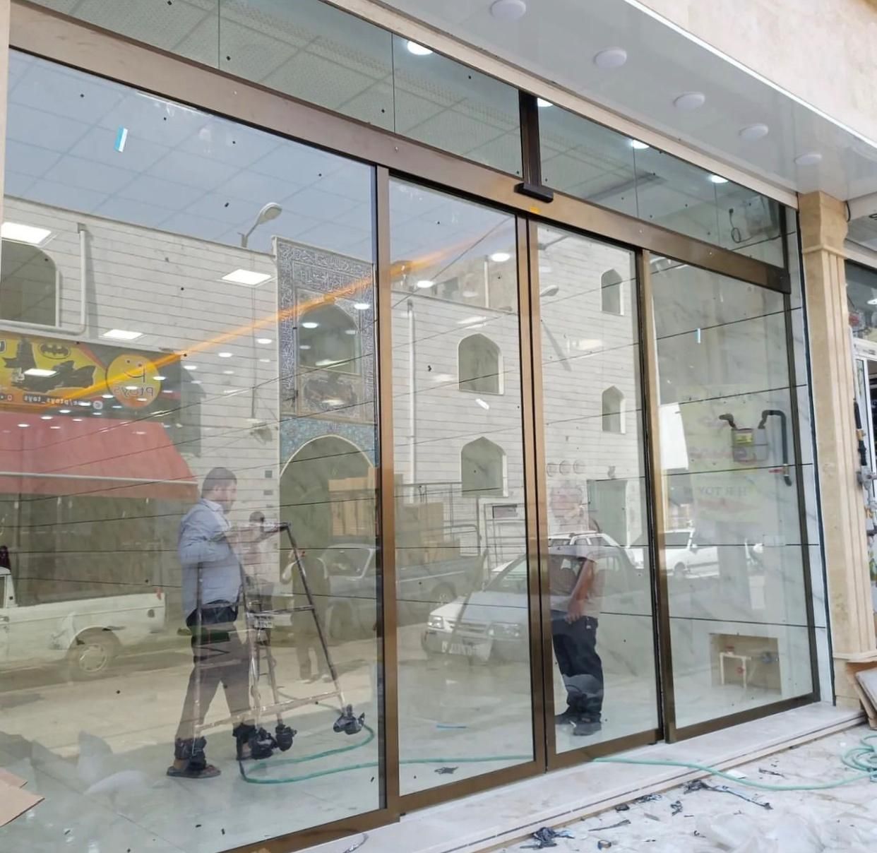شیشه بری اجرا شیشه سکوریت کرکره برقی تعمیرات|خدمات پیشه و مهارت|تهران, گلستان (شهرک راه آهن)|دیوار