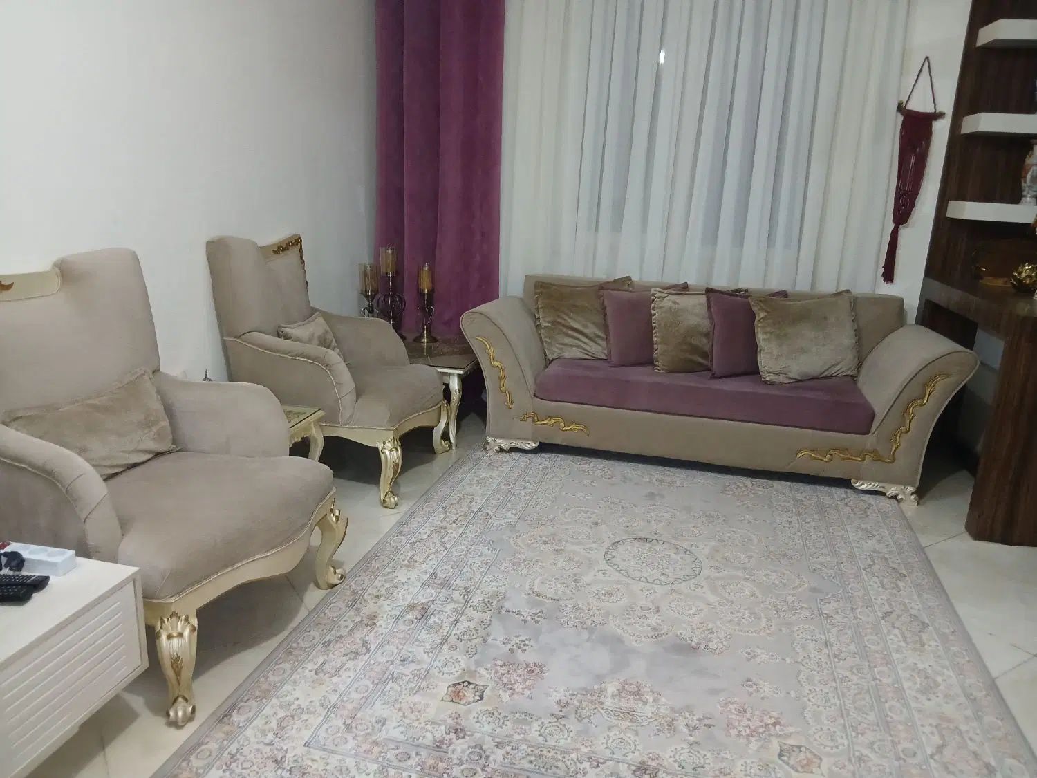 مبلمان و عسلی  به همراه دستک پرده|مبلمان خانگی و میز عسلی|مشهد, شهرک مهرگان|دیوار