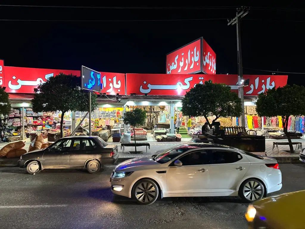 نیازمند نیروی خانم در سمت مدل،فروشنده و صندوقدار|استخدام خدمات فروشگاه و رستوران|سلمان‌شهر, |دیوار