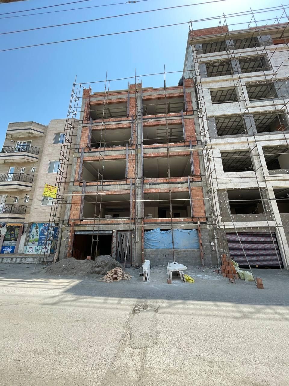 آپارتمان پیش فروش ۱۲۰ متری / کلاکسر / تحویل برج ۱۲|پیش‌فروش املاک|آمل, |دیوار