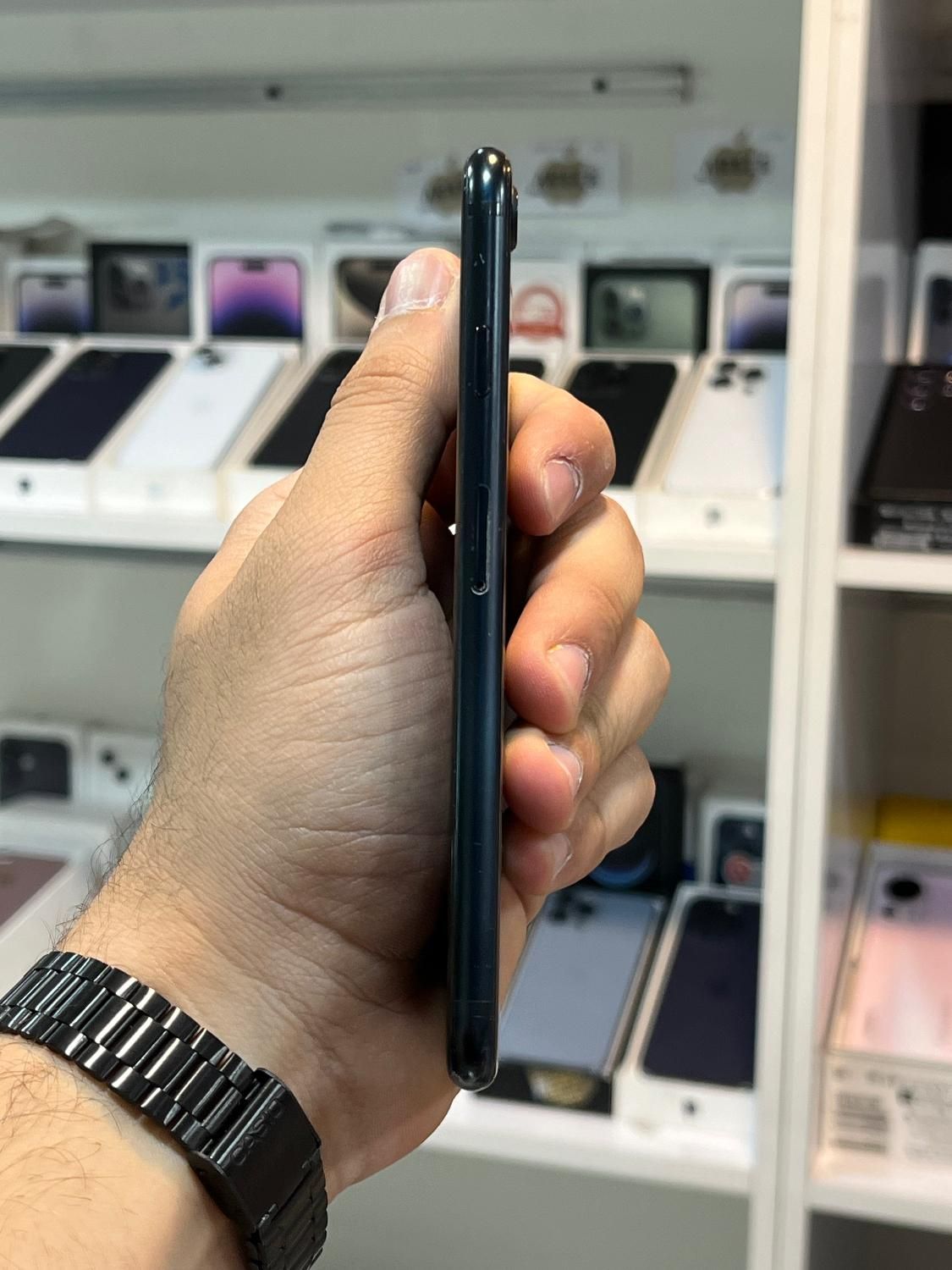 Iphone se 2022 128 گیگابایت|موبایل|کرج, کوی امامیه|دیوار