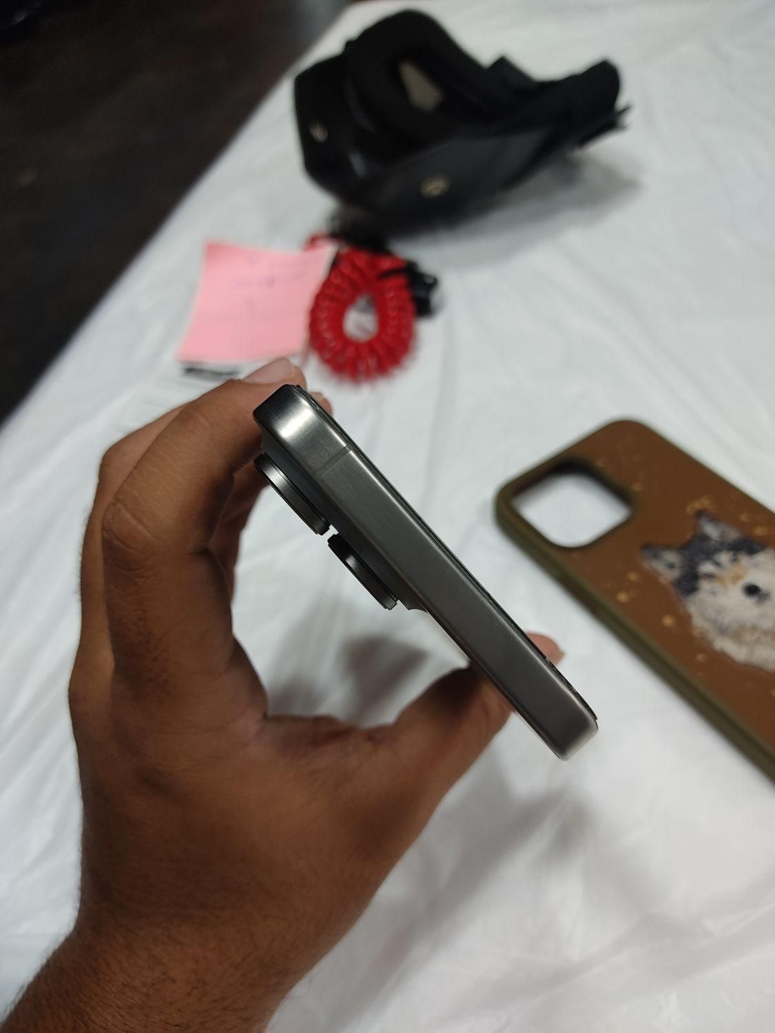 اپل iPhone 15 Pro Max با حافظهٔ ۲۵۶ گیگابایت|موبایل|بندرعباس, |دیوار