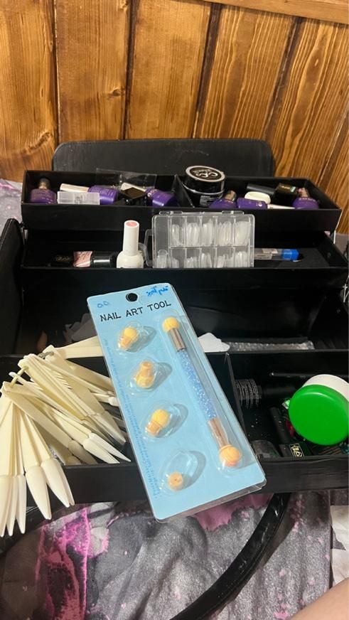 لوازم کاشت ناخن|آرایشی، بهداشتی، درمانی|صومعه‌سرا, |دیوار