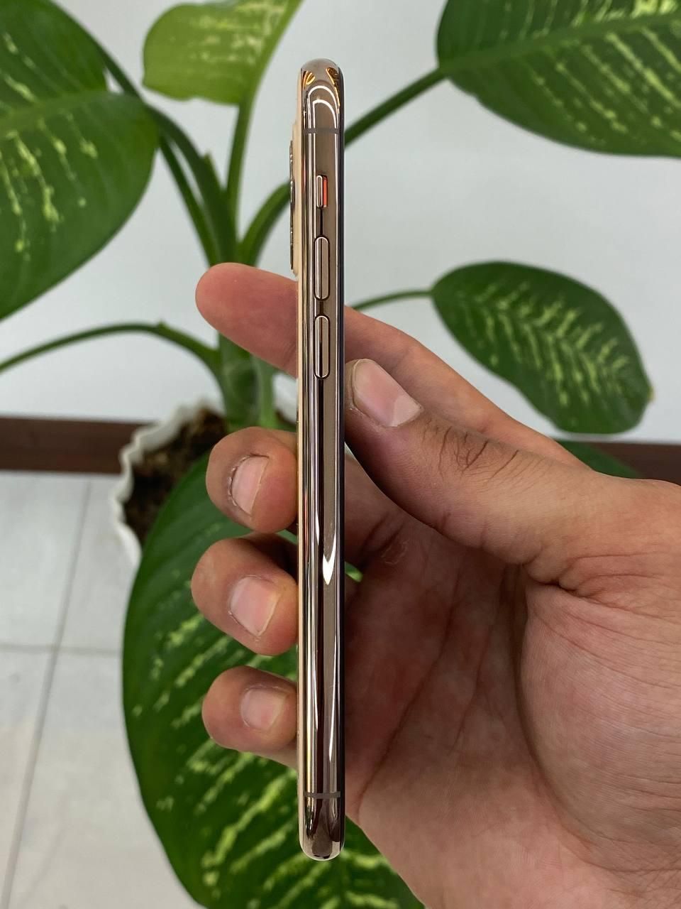 اپل iPhone 11 Pro با حافظهٔ ۲۵۶ گیگابایت|موبایل|اراک, |دیوار