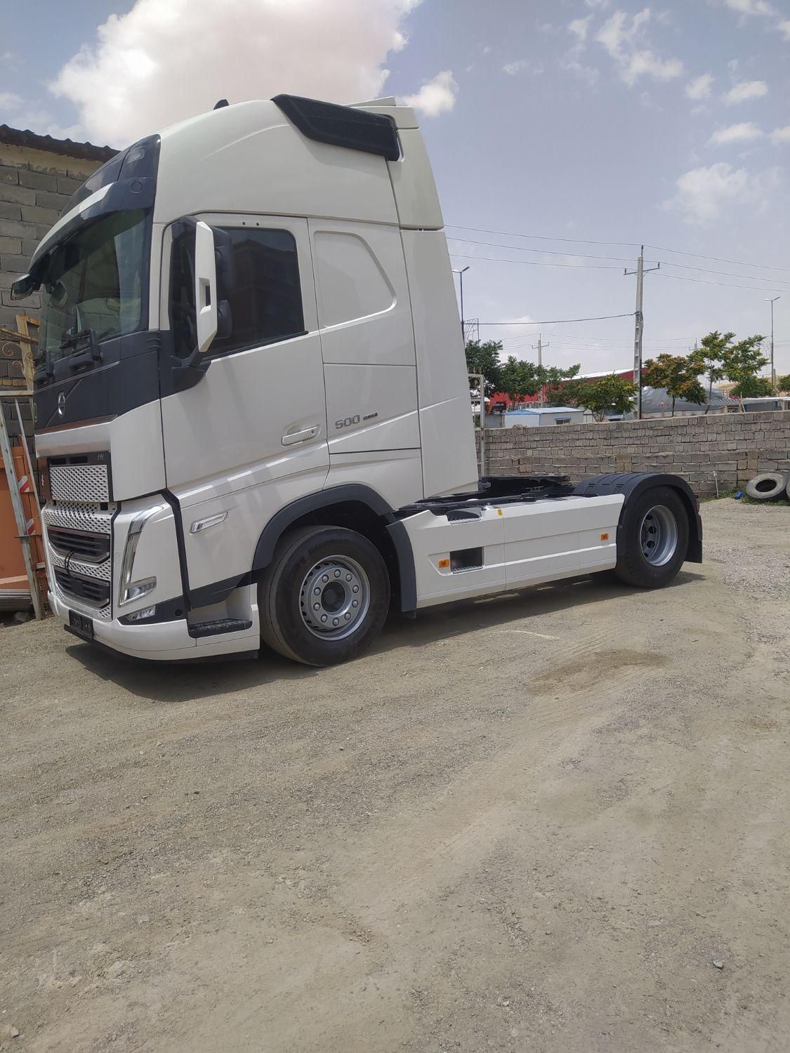 FH500 خشک2024|خودرو سنگین|سنندج, |دیوار