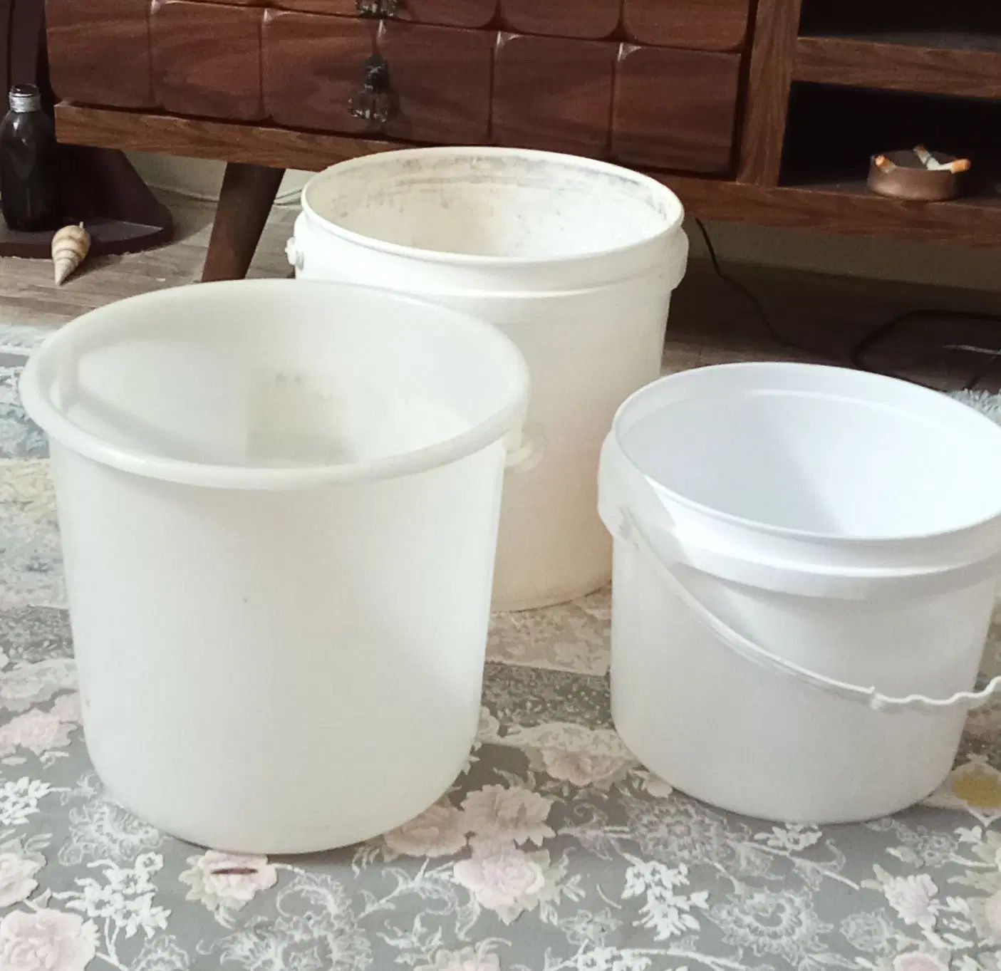 سطل خالی قنادی درب دار|ظروف نگهدارنده، پلاستیکی، یک‌بارمصرف|تهران, شهرک شریعتی|دیوار
