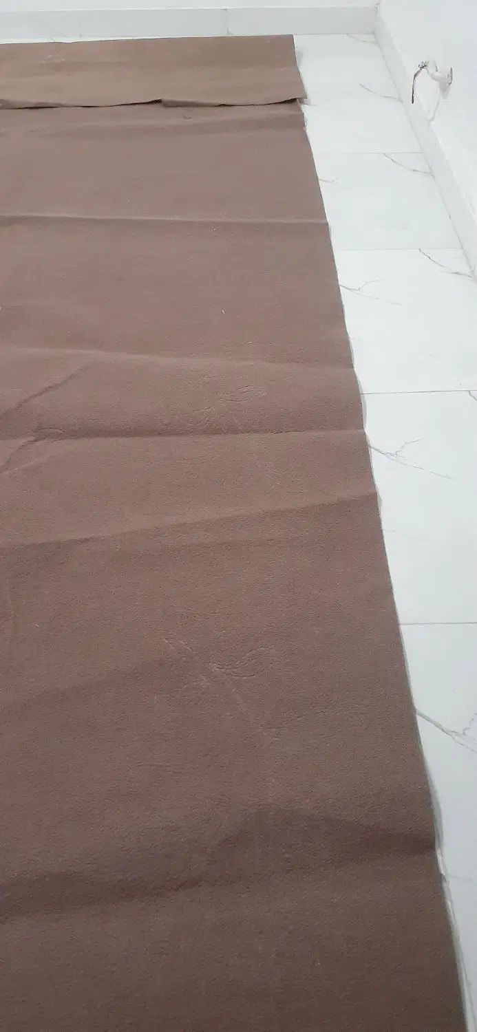 موکت قهوهای کارکرده شسته شدهجمعا۱۸متر|موکت|رشت, سلیمانداراب|دیوار