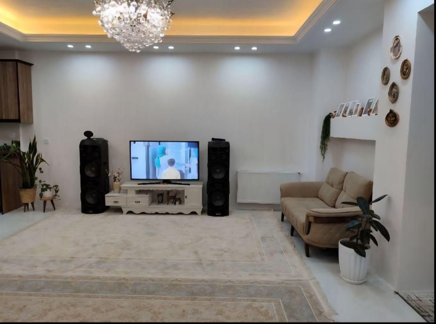 ۷۰ متر/دو خوابه/فول بازسازی(املاک علیزاده)|فروش آپارتمان|فردیس, ثابتی|دیوار