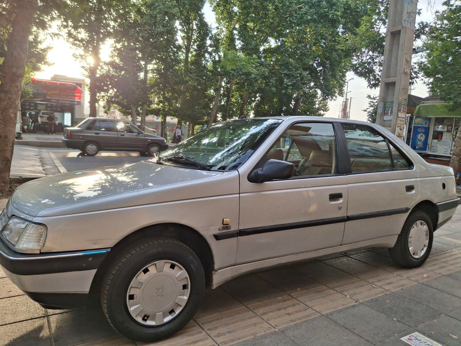 پژو 405 GLX - دوگانه سوز CNG، مدل ۱۳۸۹|خودرو سواری و وانت|نظرآباد, |دیوار