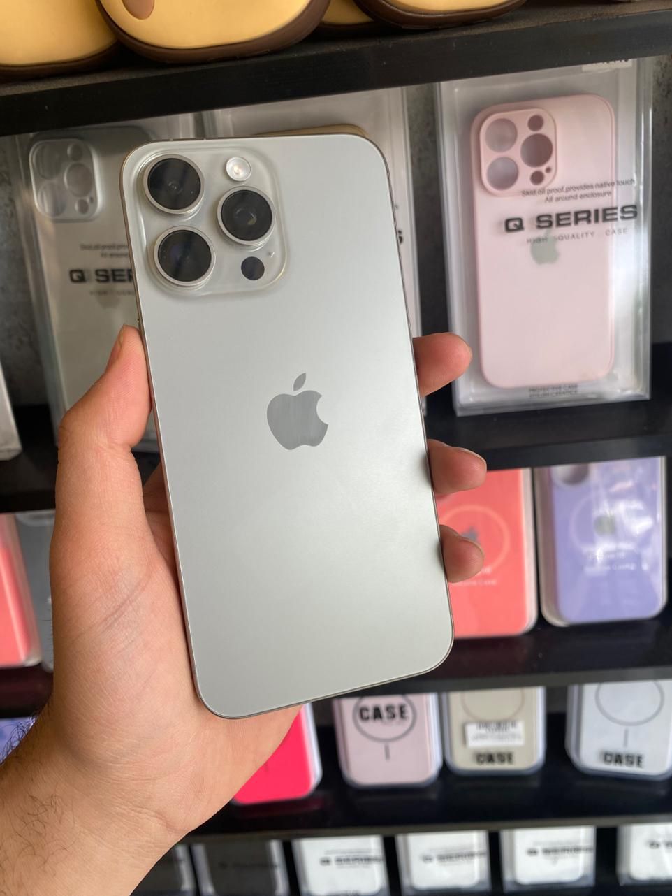 اپل iPhone 15 Pro Max با حافظهٔ ۲۵۶ گیگابایت|موبایل|قم, زنبیل آباد|دیوار
