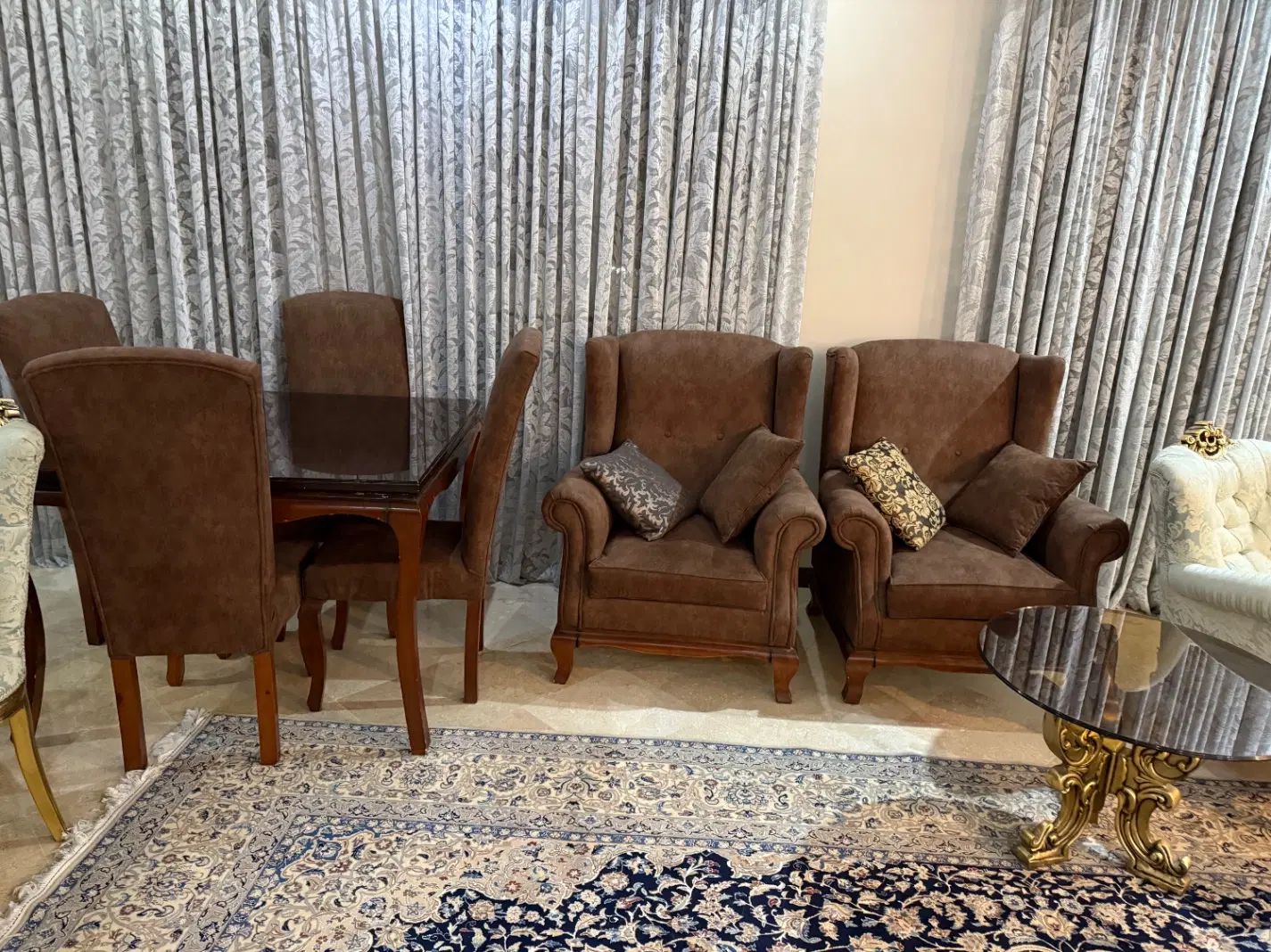 مبل راحتی ۸ نفره با میز ناهار خوری چهار نفره|مبلمان خانگی و میز عسلی|تهران, جمال‌زاده|دیوار