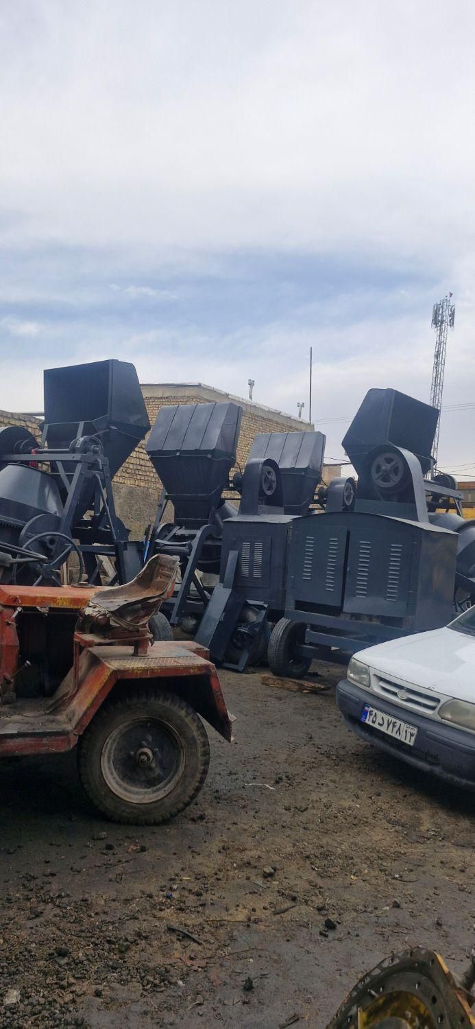 خدمات فروش موتورهای پتر .خلاطه.موتور آبکش وبرق|ماشینآلات صنعتی|ابریشم, |دیوار