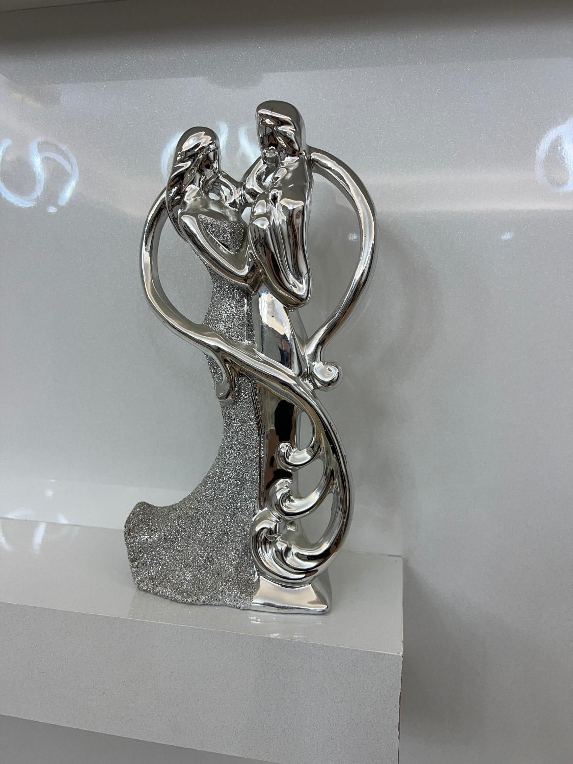 سه عدد مجسمه بدون زدگی و رنگ پریدگی|مجسمه، تندیس، ماکت|بندرعباس, |دیوار