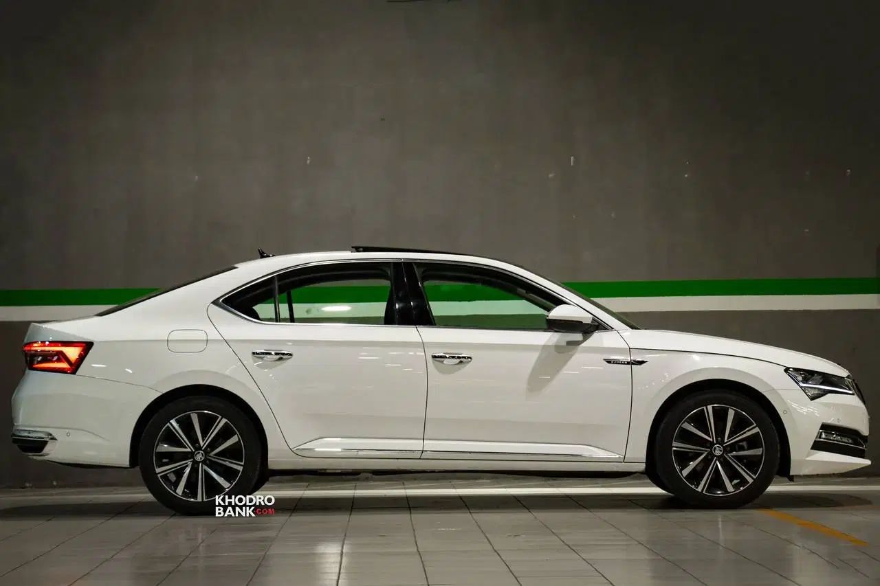 اشکودا سوپر ب / skoda b / نقد و اقساط|خودرو سواری و وانت|تهران, سهروردی|دیوار