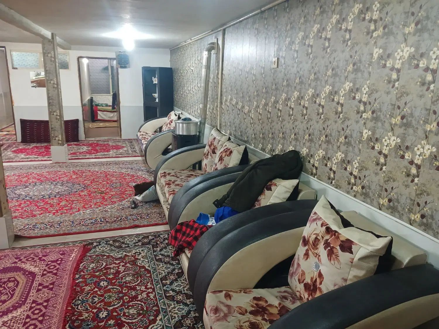 سویت شیک نوسازخانه ویلای موجوداست دربست|اجارهٔ کوتاه‌مدت آپارتمان و سوئیت|مشهد, پروین اعتصامی|دیوار