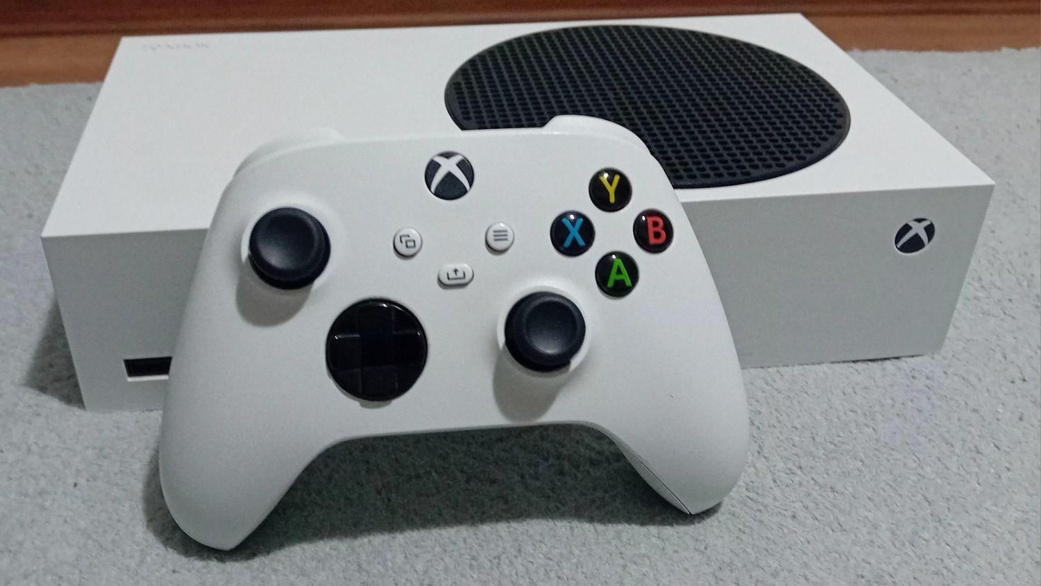 کنسول xbox series s|کنسول، بازی ویدئویی و آنلاین|شیراز, ملاصدرا|دیوار