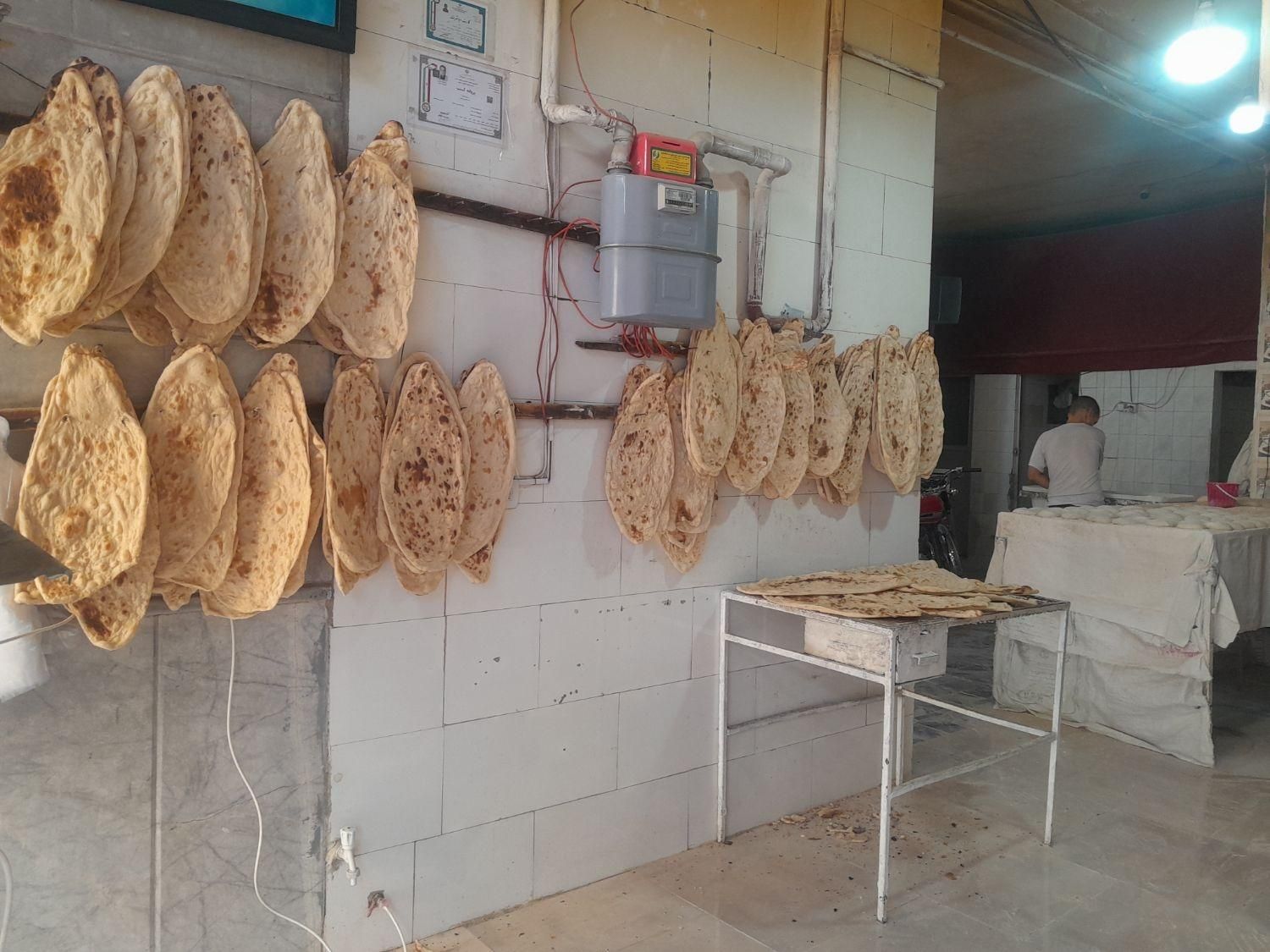 نان تنوری سنتی عراقی|خوردنی و آشامیدنی|مشهد, شهید معقول|دیوار