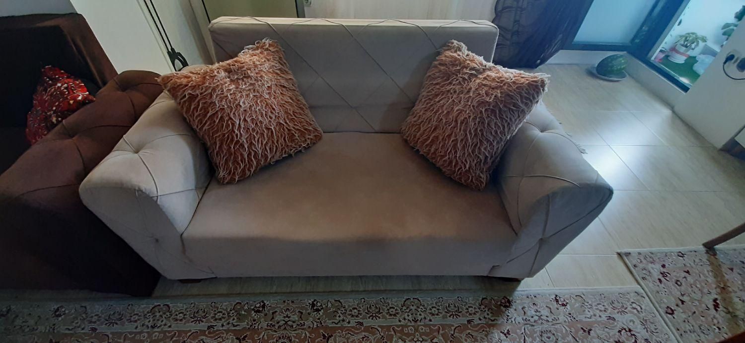 فروش مبل ال ۶ نفره تمیز|مبلمان خانگی و میز عسلی|بندر انزلی, آخرخط|دیوار